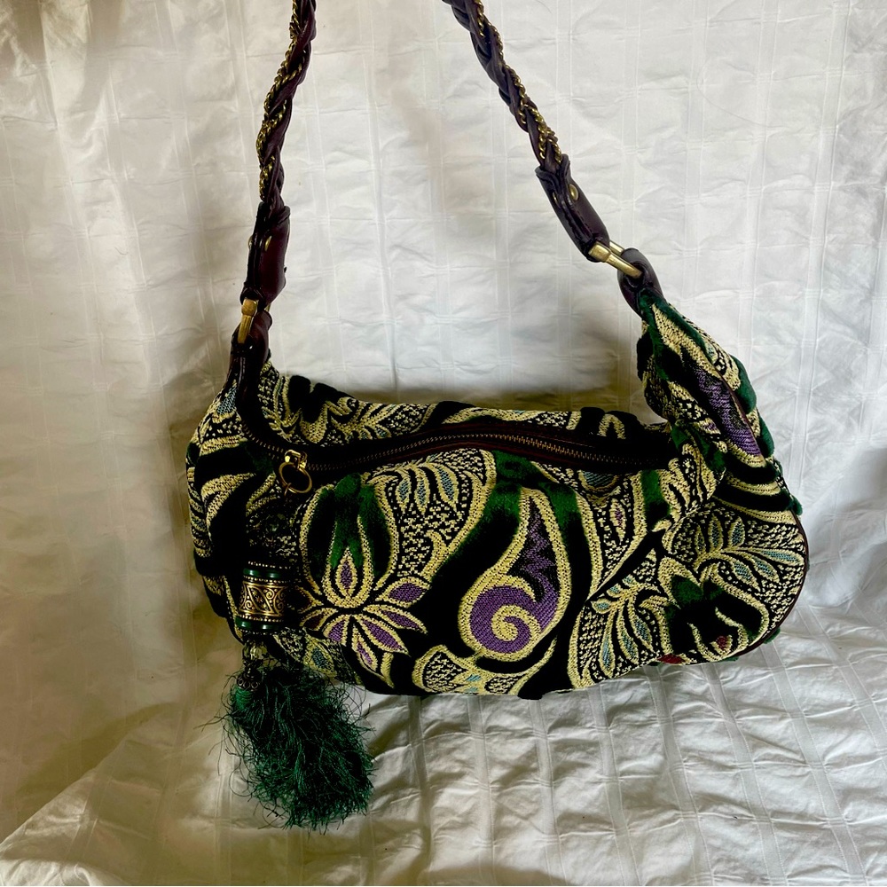 Maxx New York Velvet Tapestry Purse ⚜️